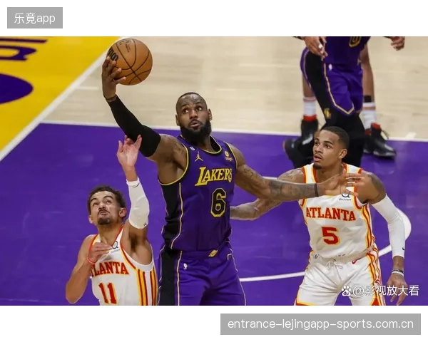 NBA侧翼接球扣篮，全场轰动